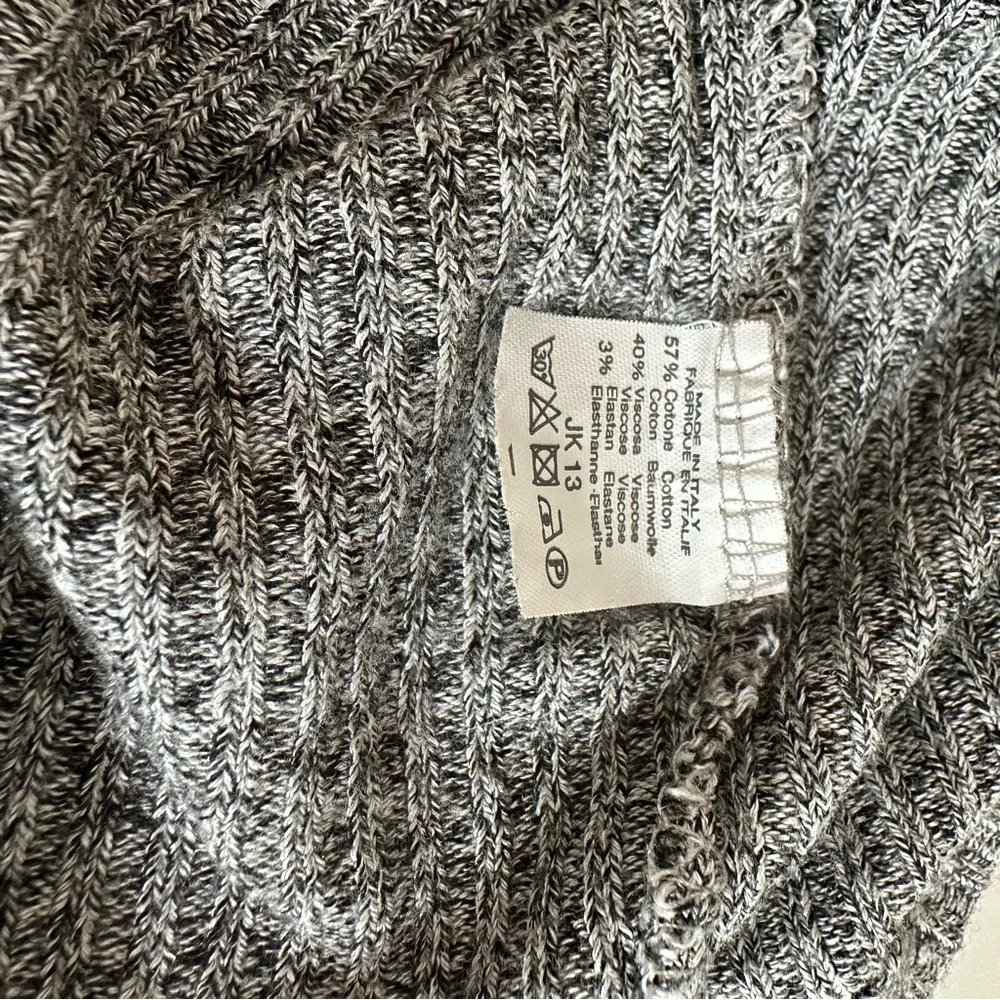 Brandy Melville Gray Ribbed Crop Halter Top - Picture 9 of 9